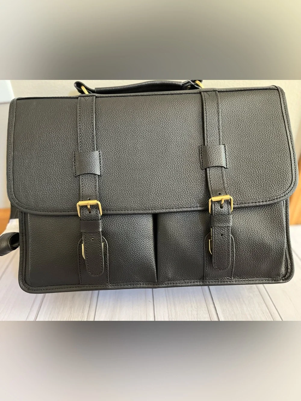 New AmeriLeather black executive black texture leather briefcase with strap